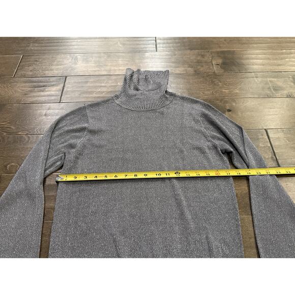 Joseph A Womens Silver Metallic Long Sleeve Turtleneck Sweater Size S NWT $55 - Picture 9 of 9